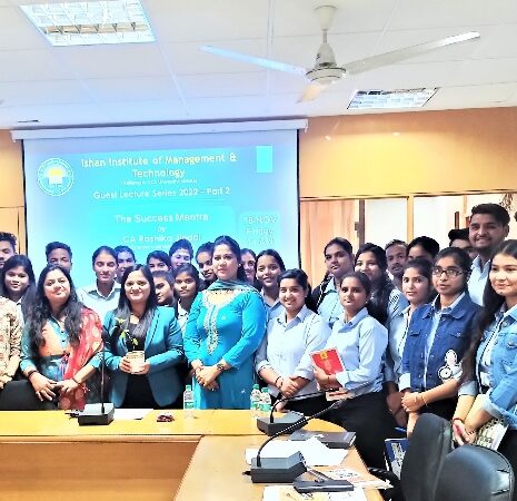 BBA students at IIMT